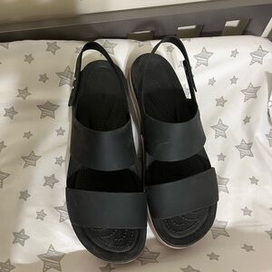 CROCS Brooklyn Low Wedge Sandals